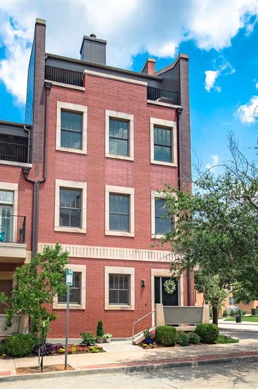 31 NE 3rd Street
