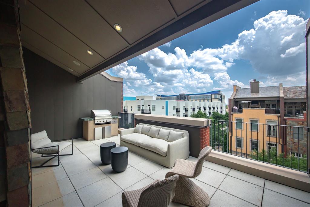 31 NE 3rd Street