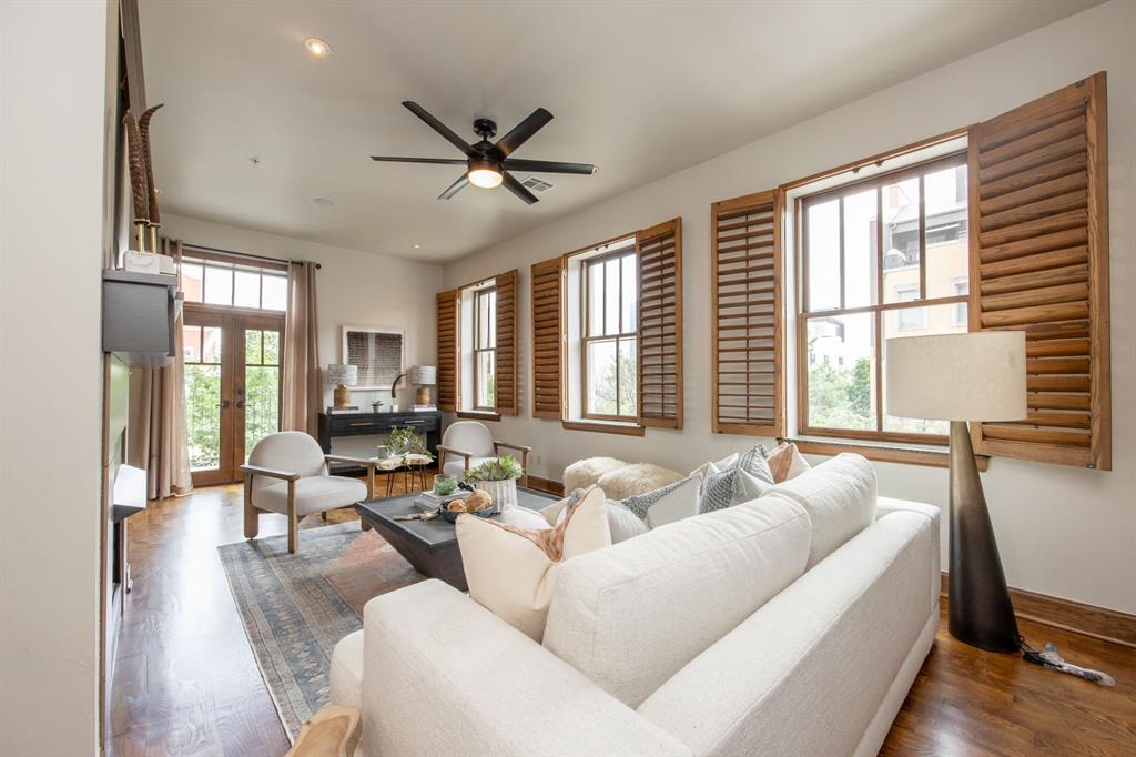 31 NE 3rd Street