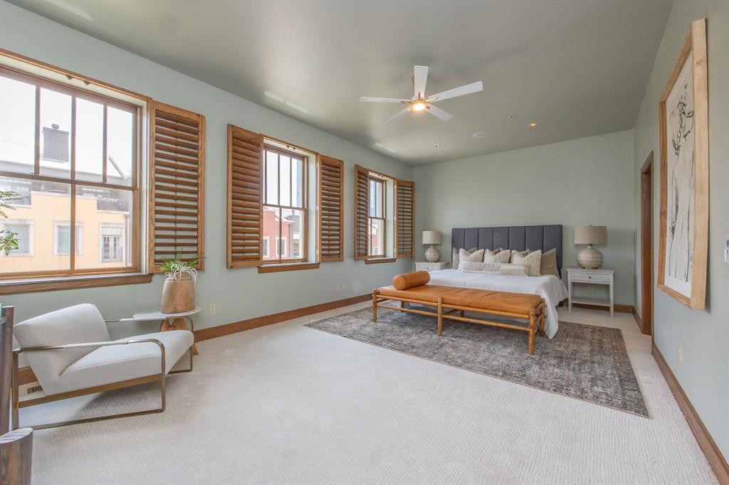 31 NE 3rd Street