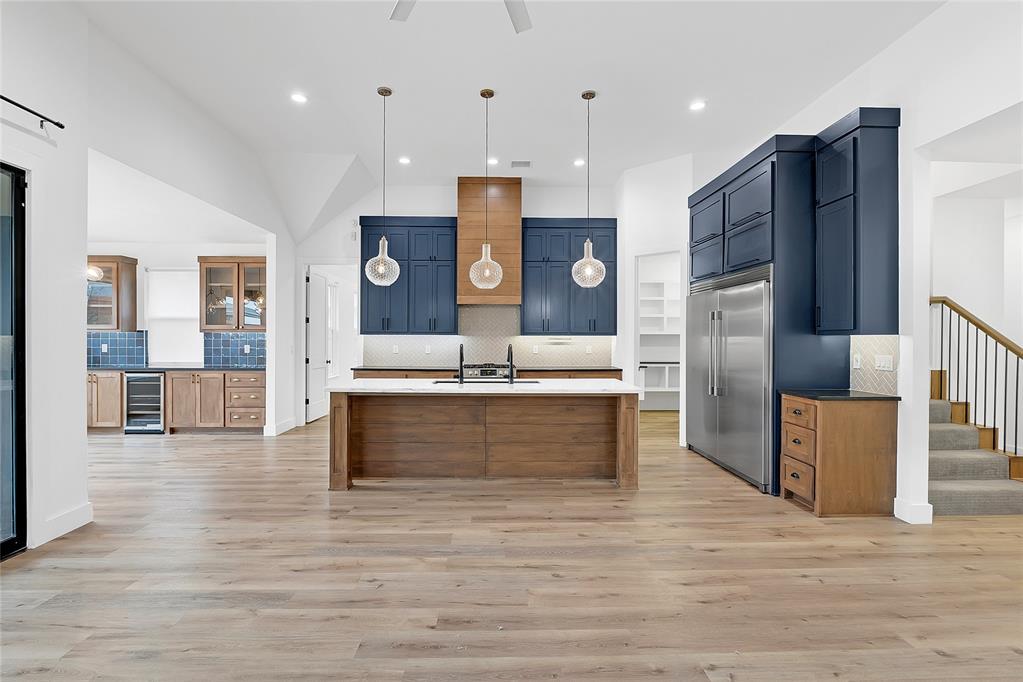 2117 Santa Monica Street