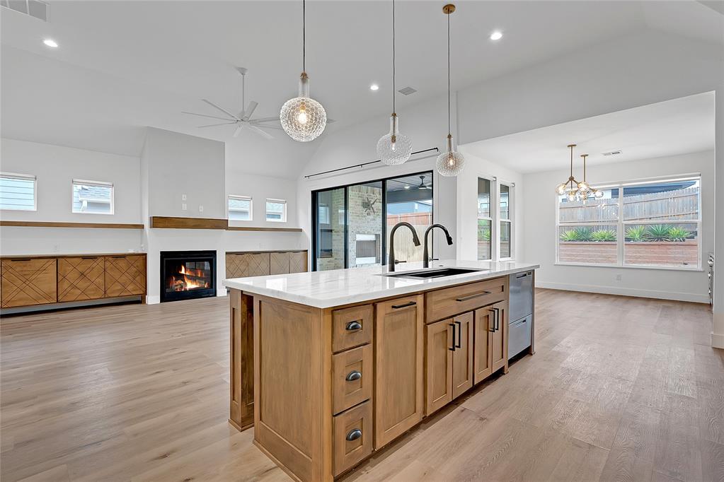 2117 Santa Monica Street