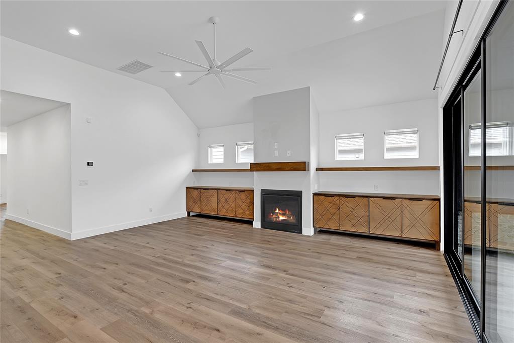 2117 Santa Monica Street