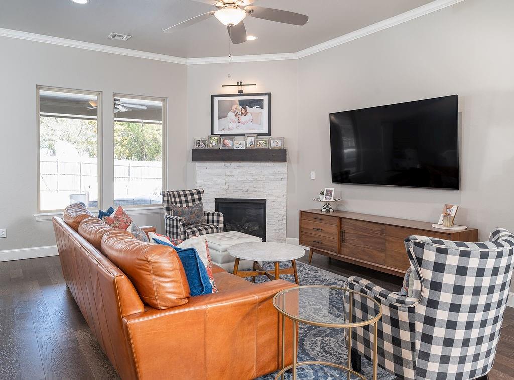 813 184th Court