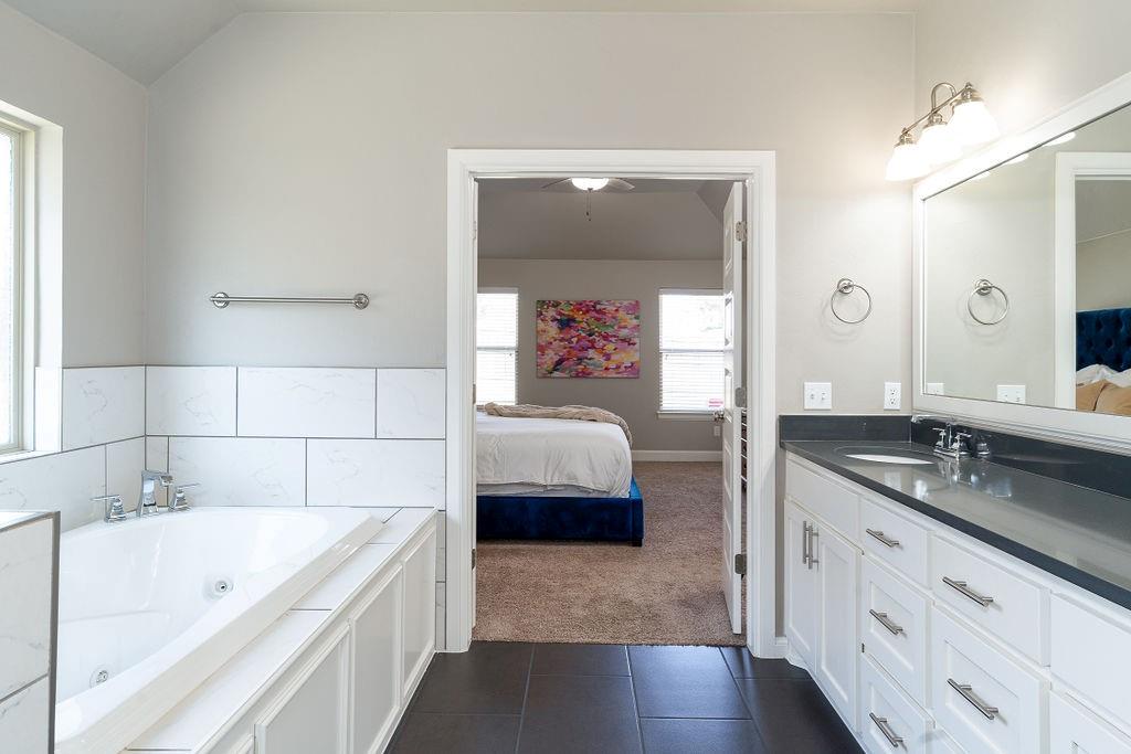 813 184th Court