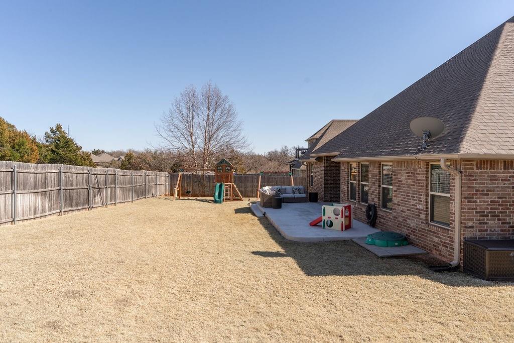 813 184th Court