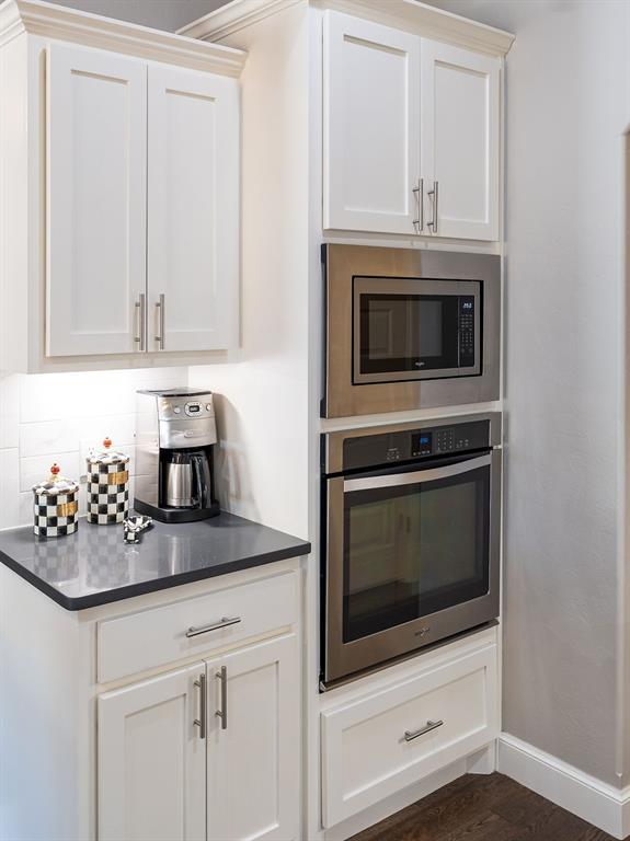 813 184th Court
