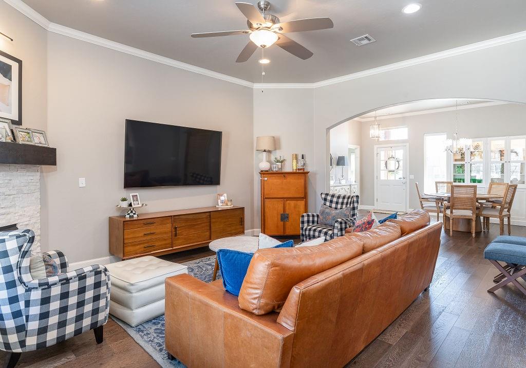 813 184th Court