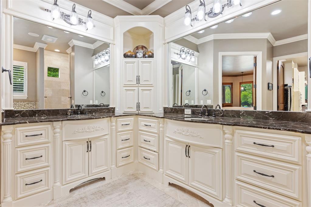 1605 Hidden Lake Drive