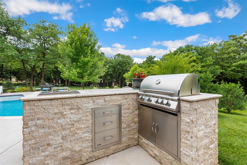 1605 Hidden Lake Drive