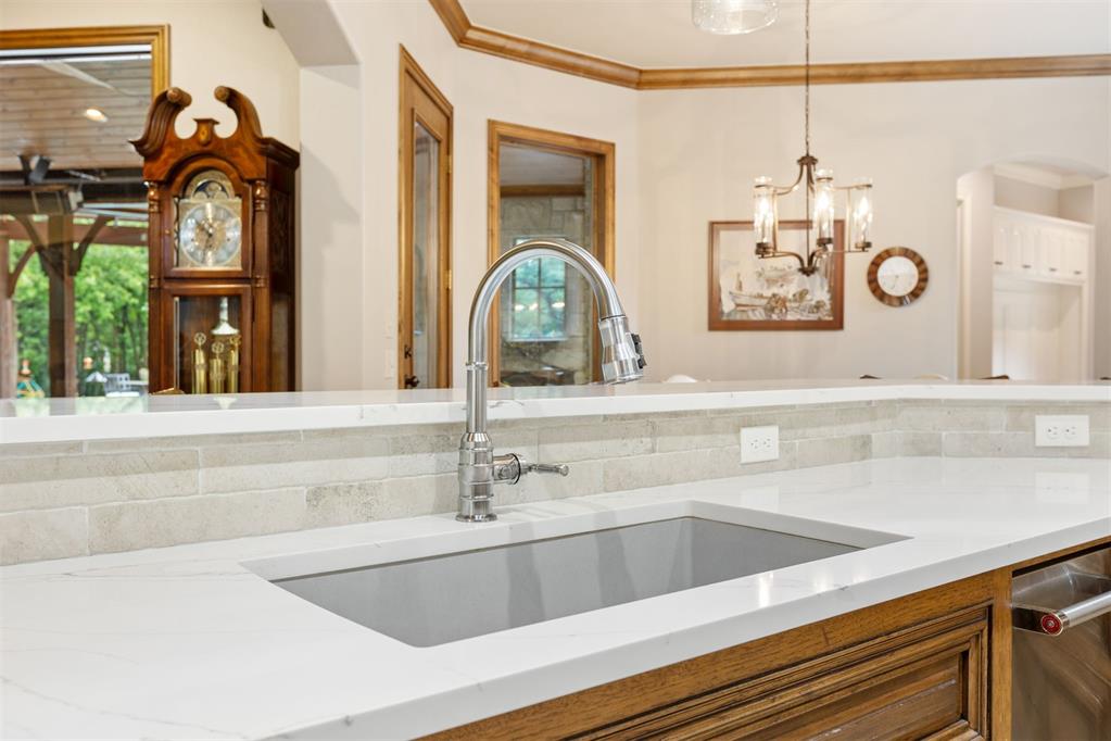 1605 Hidden Lake Drive