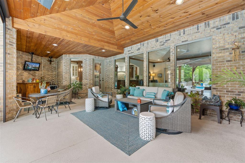 1605 Hidden Lake Drive
