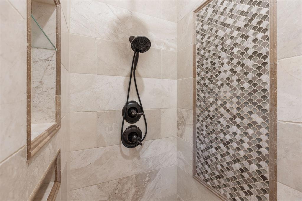 1605 Hidden Lake Drive