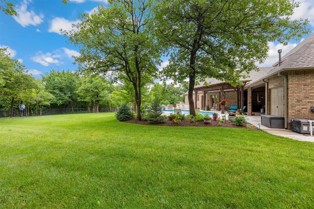 1605 Hidden Lake Drive
