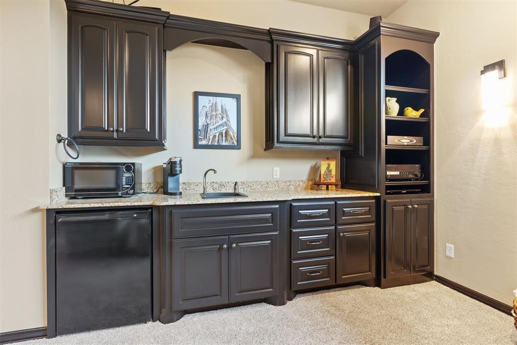 1605 Hidden Lake Drive