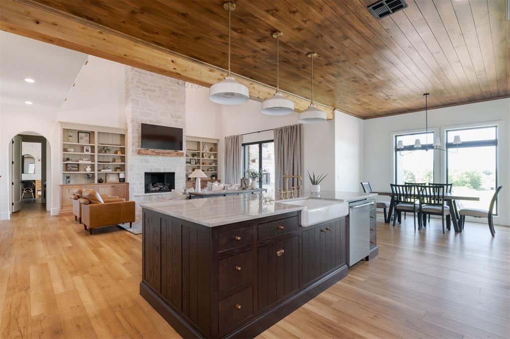 16000 Hogback Road