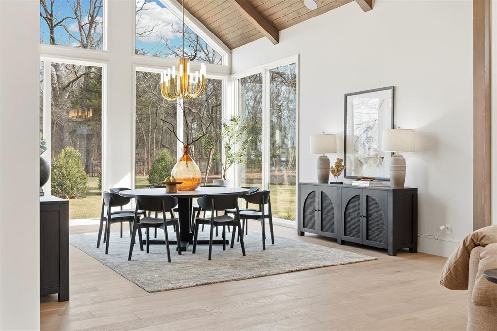 9708 Farmhouse Lane
