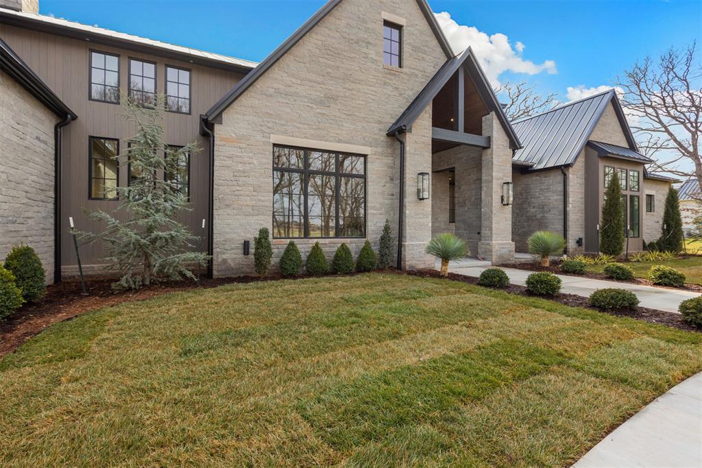 9708 Farmhouse Lane