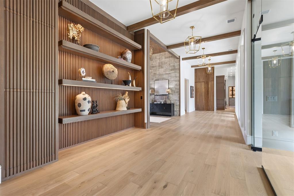 9708 Farmhouse Lane