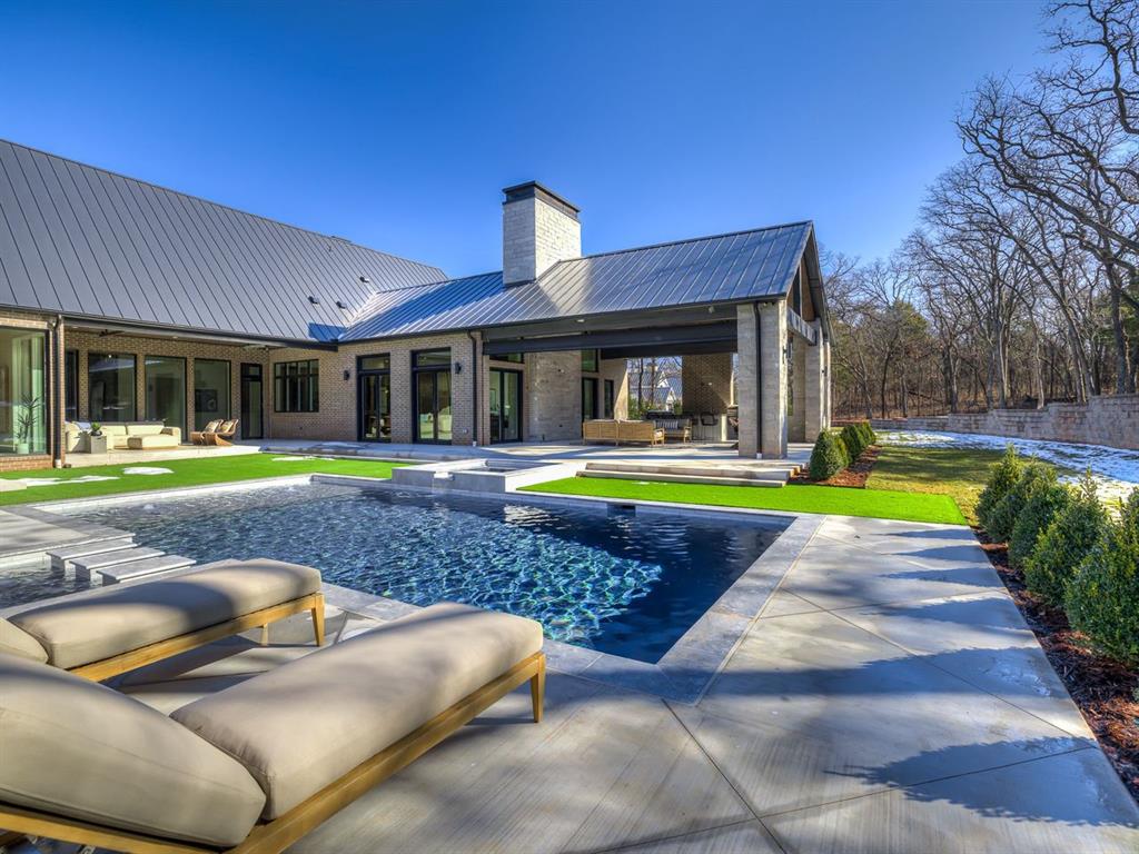 9708 Farmhouse Lane