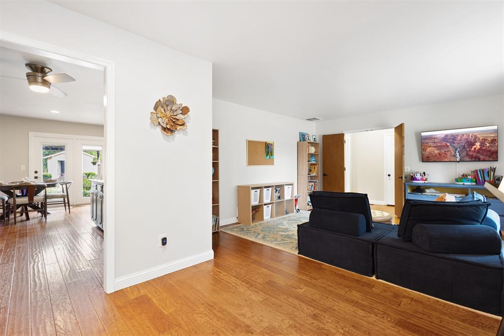 623 Greenbriar Avenue
