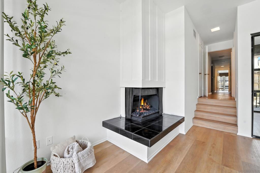 6229 MARINA PACIFICA DR N