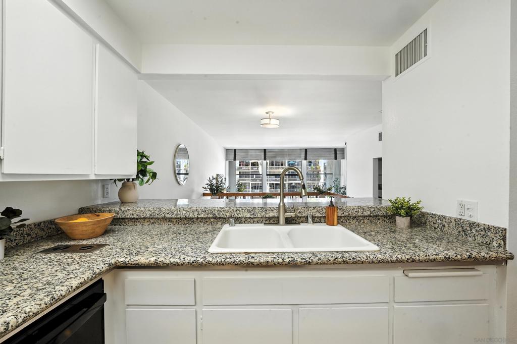 6229 MARINA PACIFICA DR N