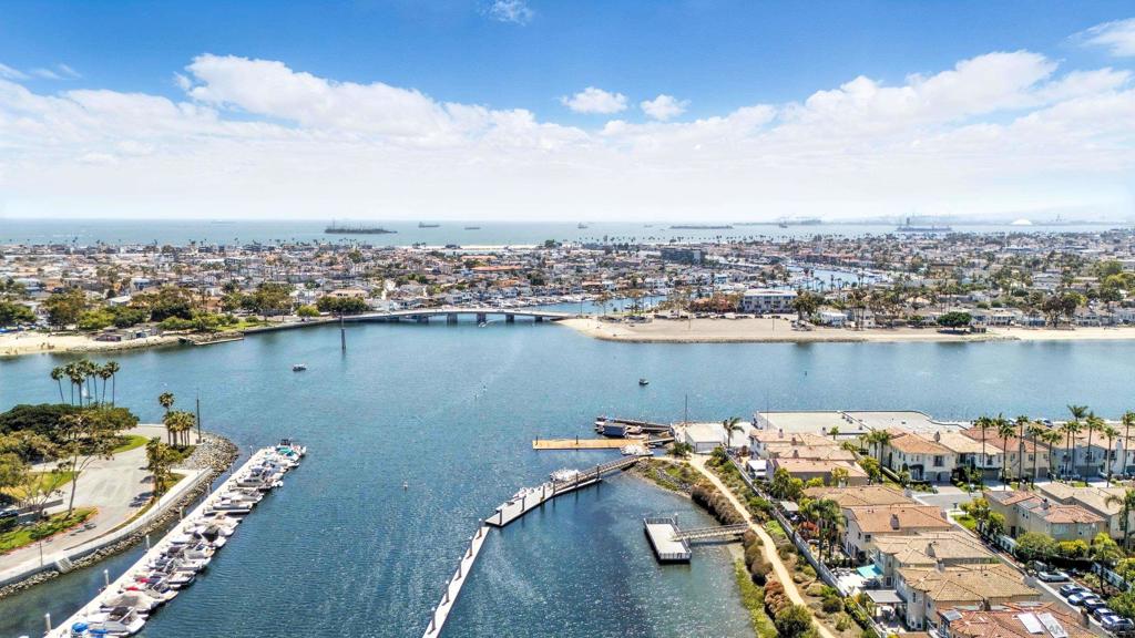 6229 MARINA PACIFICA DR N