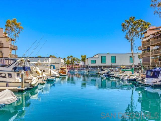 6229 MARINA PACIFICA DR N