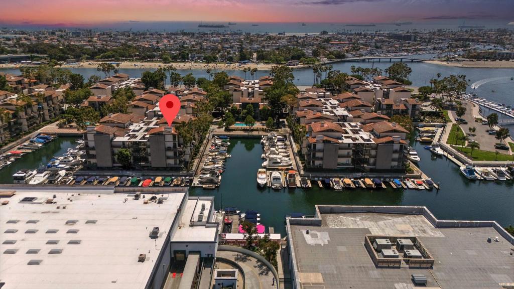 6229 MARINA PACIFICA DR N