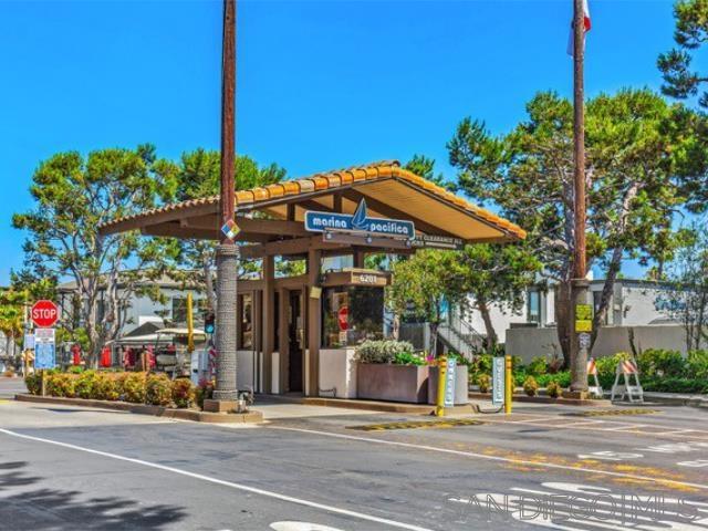 6229 MARINA PACIFICA DR N