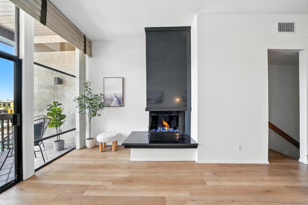 6229 MARINA PACIFICA DR N