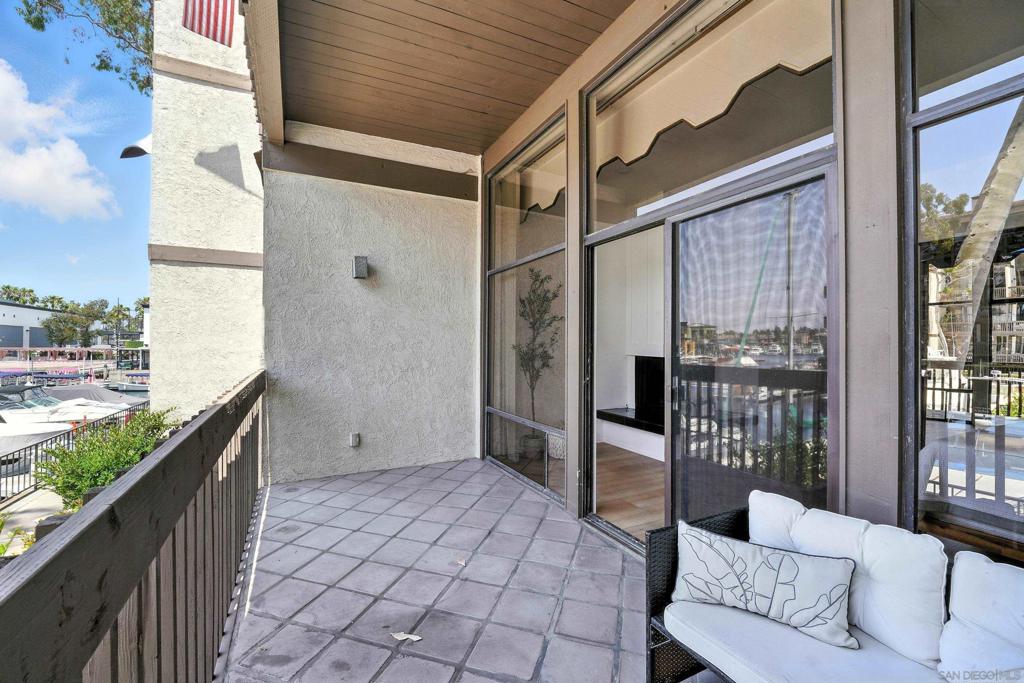 6229 MARINA PACIFICA DR N