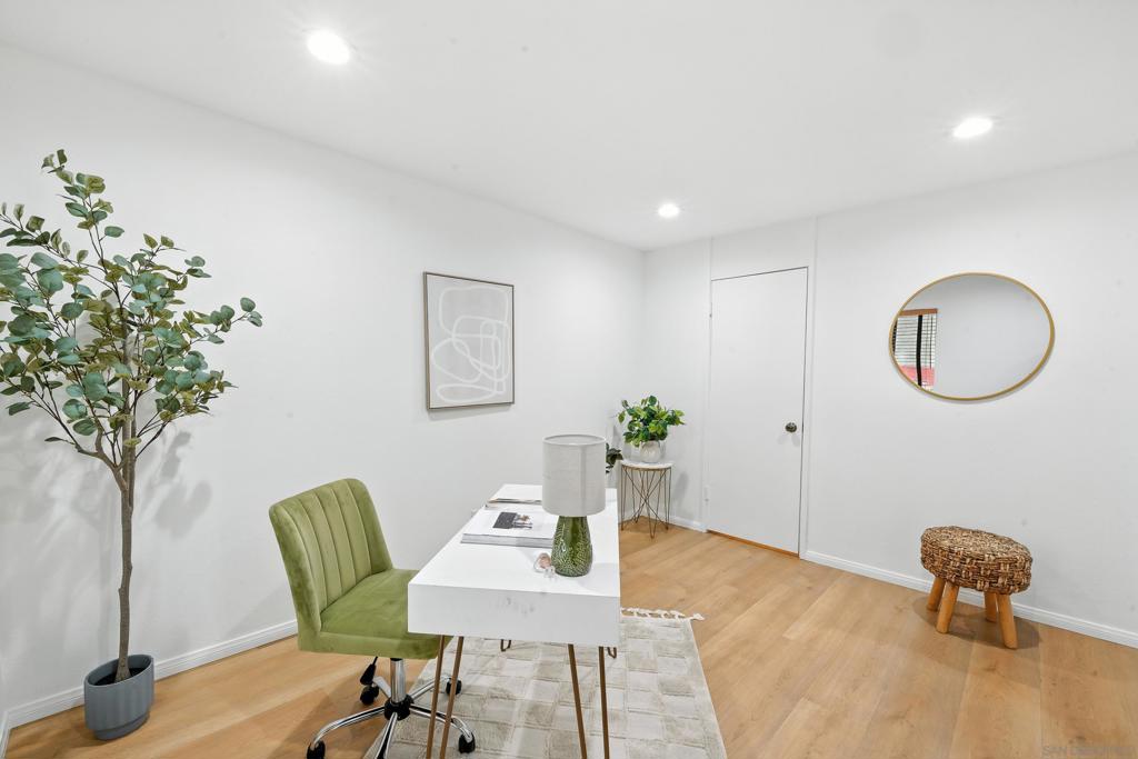 6229 MARINA PACIFICA DR N