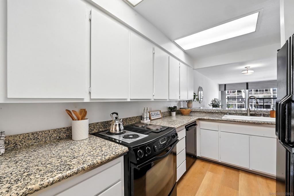 6229 MARINA PACIFICA DR N