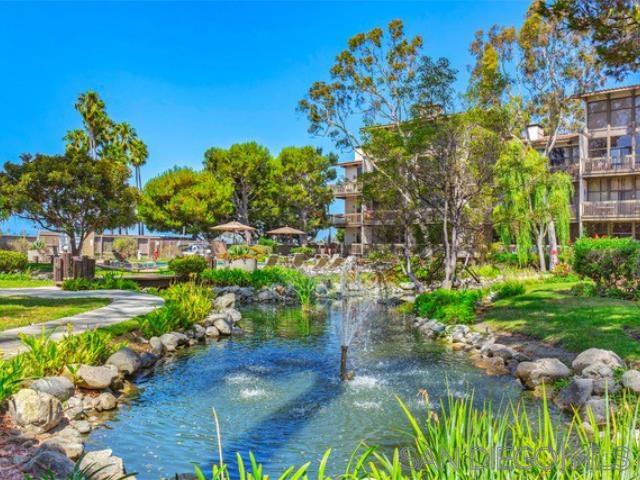 6229 MARINA PACIFICA DR N