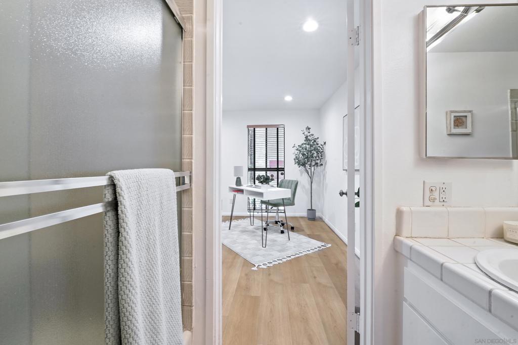 6229 MARINA PACIFICA DR N