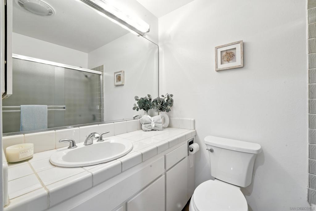 6229 MARINA PACIFICA DR N