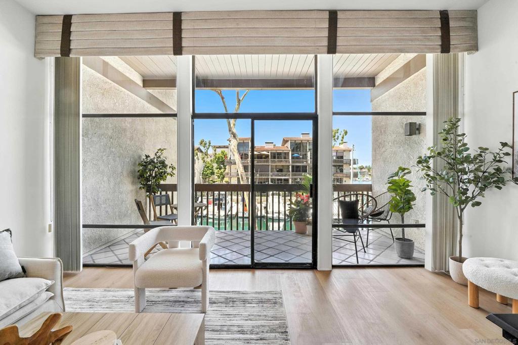 6229 MARINA PACIFICA DR N