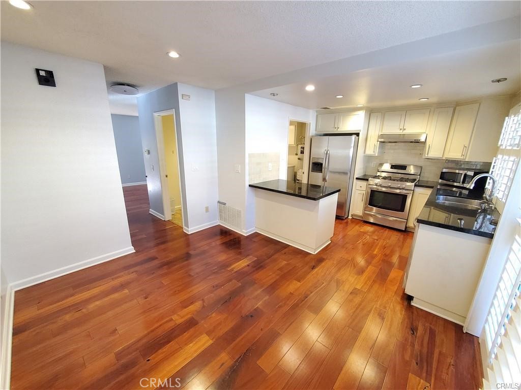 21705 Laurelrim Drive Unit: D