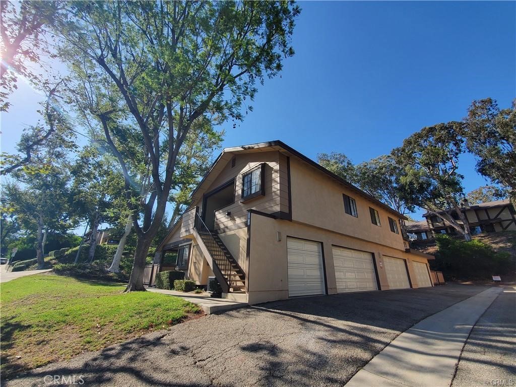 21705 Laurelrim Drive Unit: D