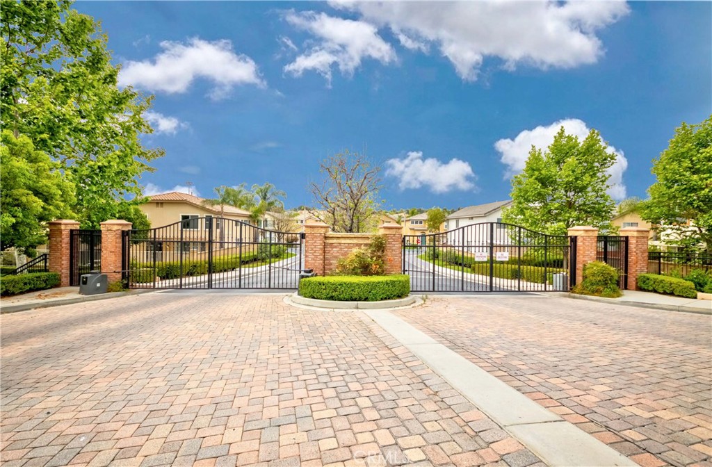 16408 Illusion Way