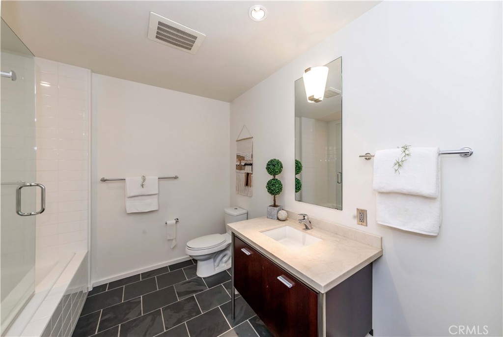 1155 S Grand Avenue 1008