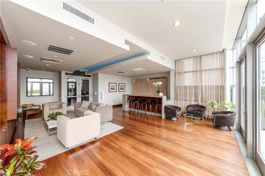 1155 S Grand Avenue 1008
