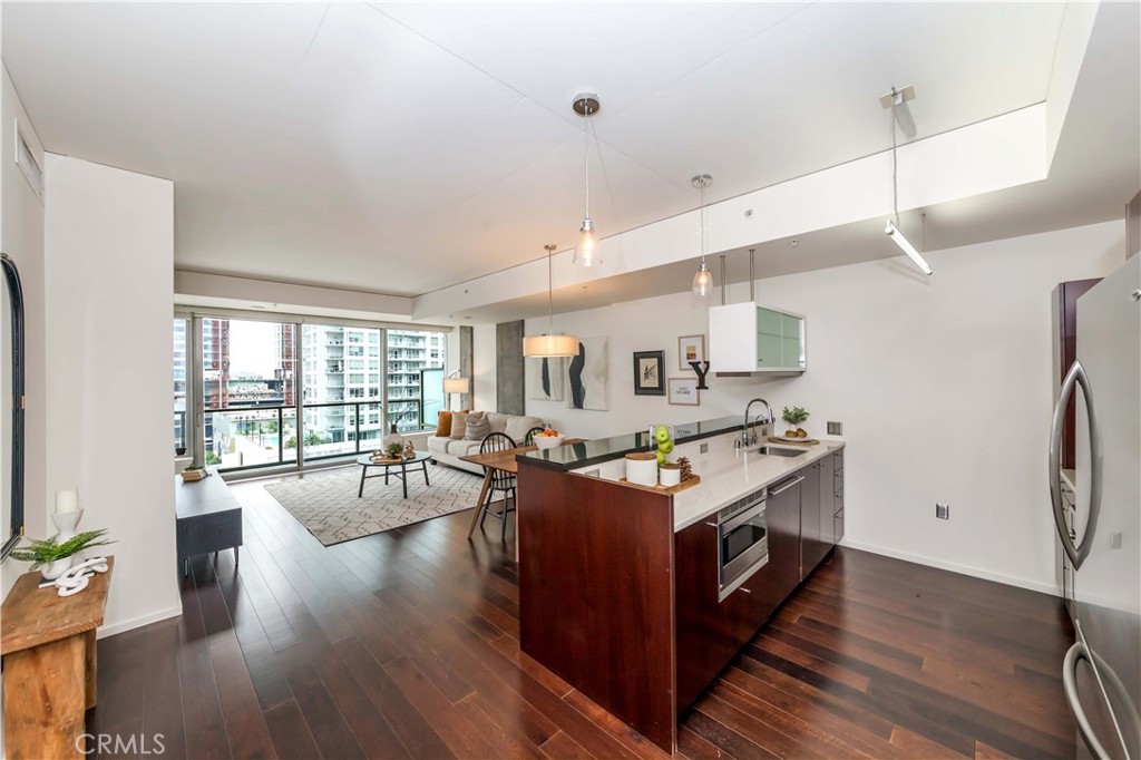 1155 S Grand Avenue 1008