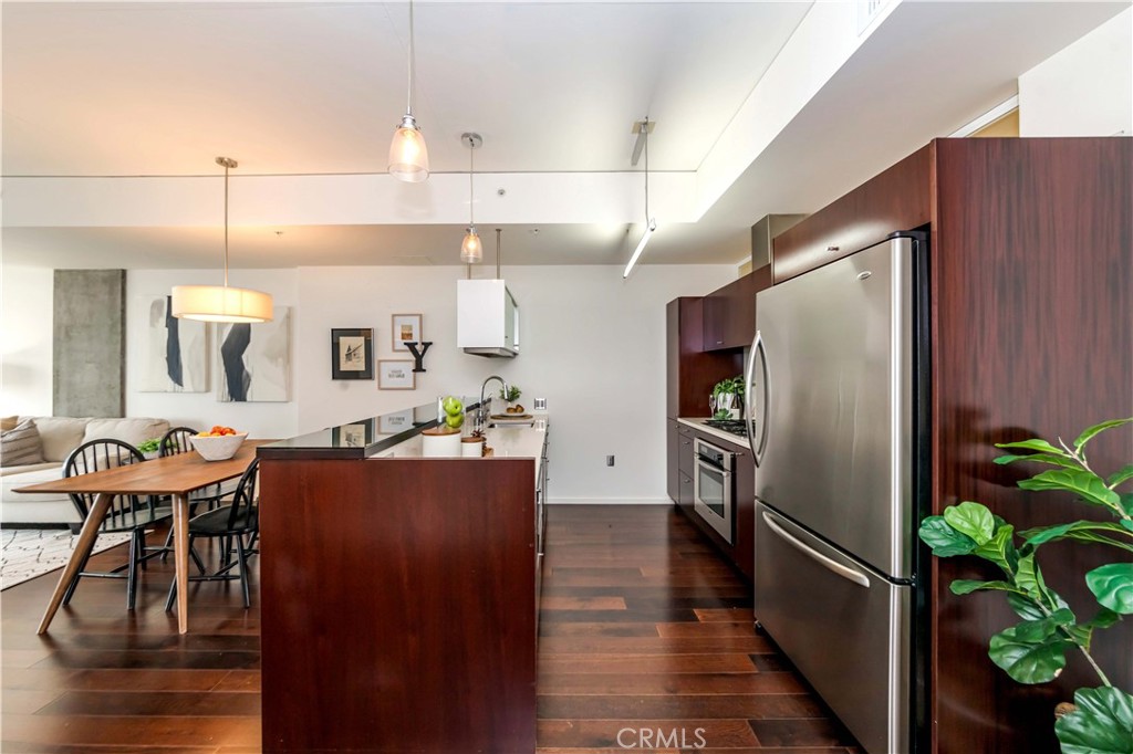 1155 S Grand Avenue 1008