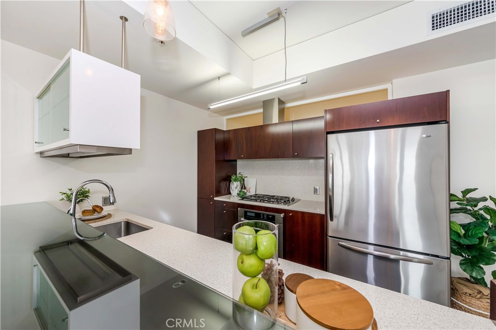 1155 S Grand Avenue 1008