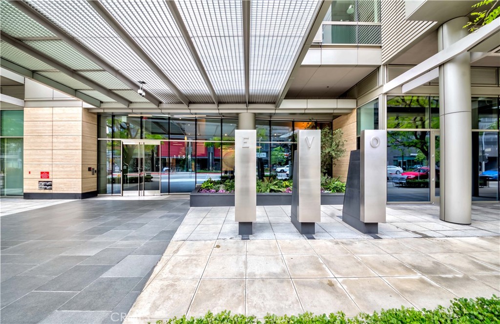 1155 S Grand Avenue 1008