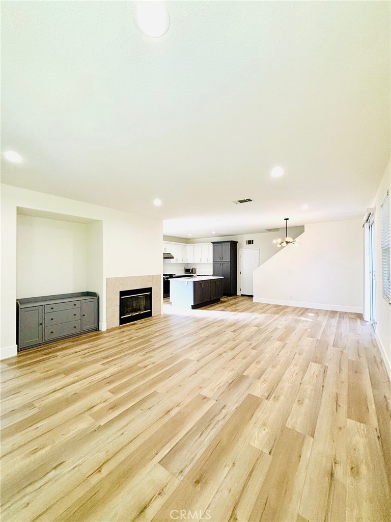 1811 Beazley Court