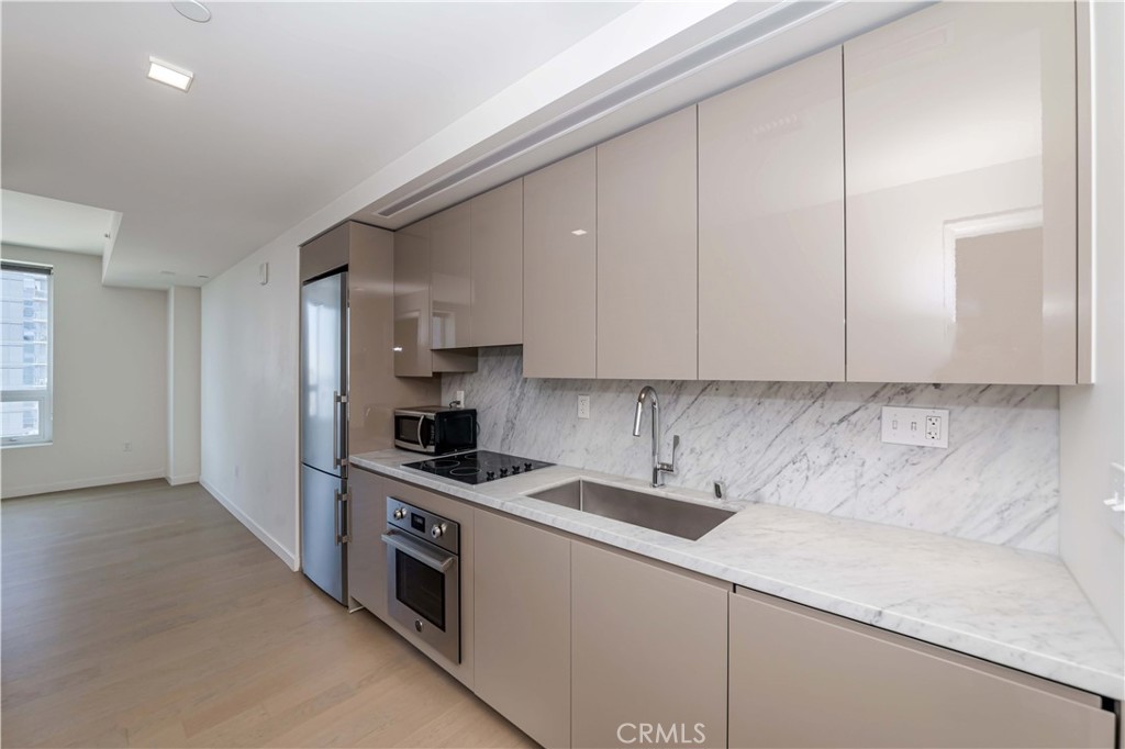1050 S Grand Avenue 1505